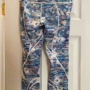 Lululemon cropped capri legging